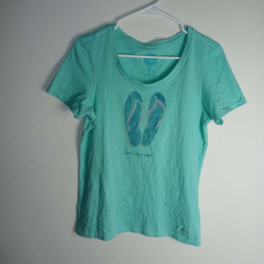 Life Is Good Crusher Scoop Livin' Flip Flops Tee Size S